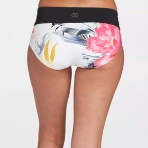 CALIA by Carrie Underwood Women's Weave Boyshort Swim Bottoms New
